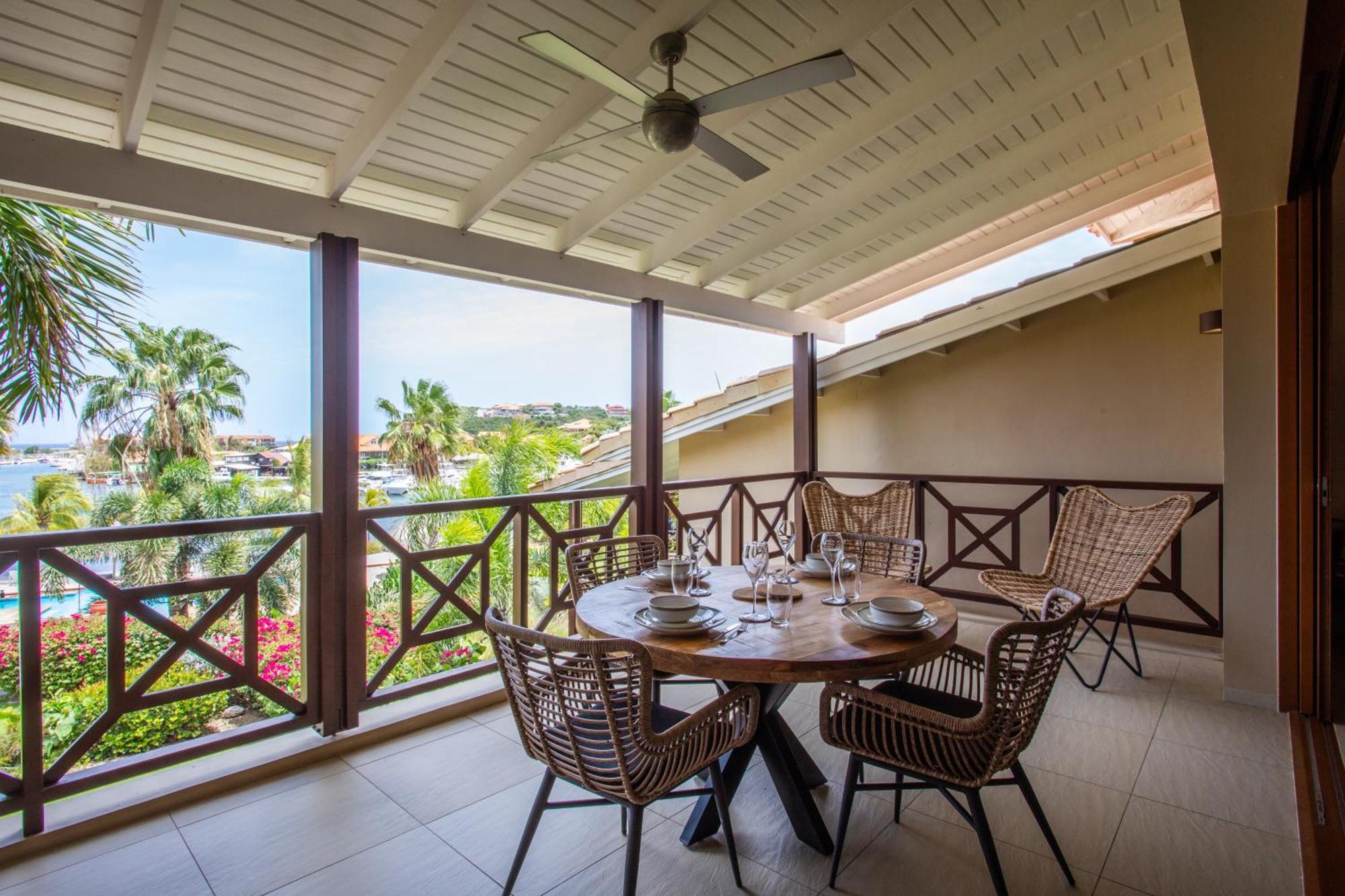 Spanish Water View Apartments - Jan Thiel Area Виллемстад Номер фото