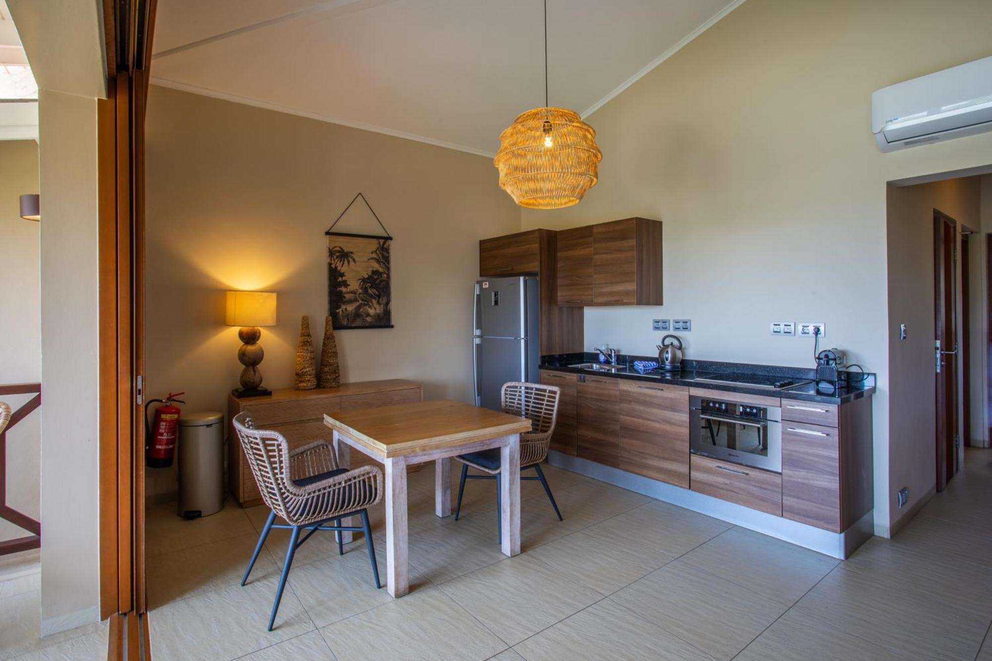 Spanish Water View Apartments - Jan Thiel Area Виллемстад Номер фото