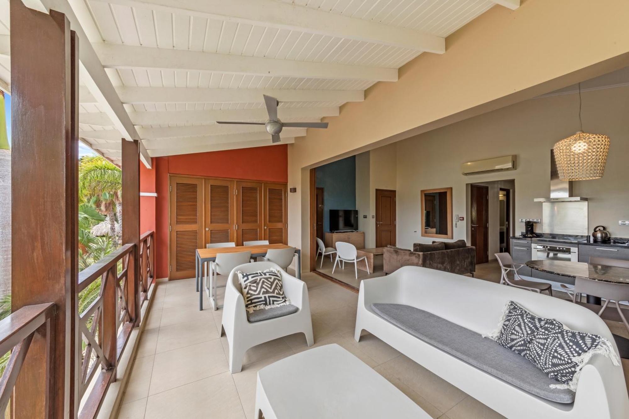Spanish Water View Apartments - Jan Thiel Area Виллемстад Экстерьер фото
