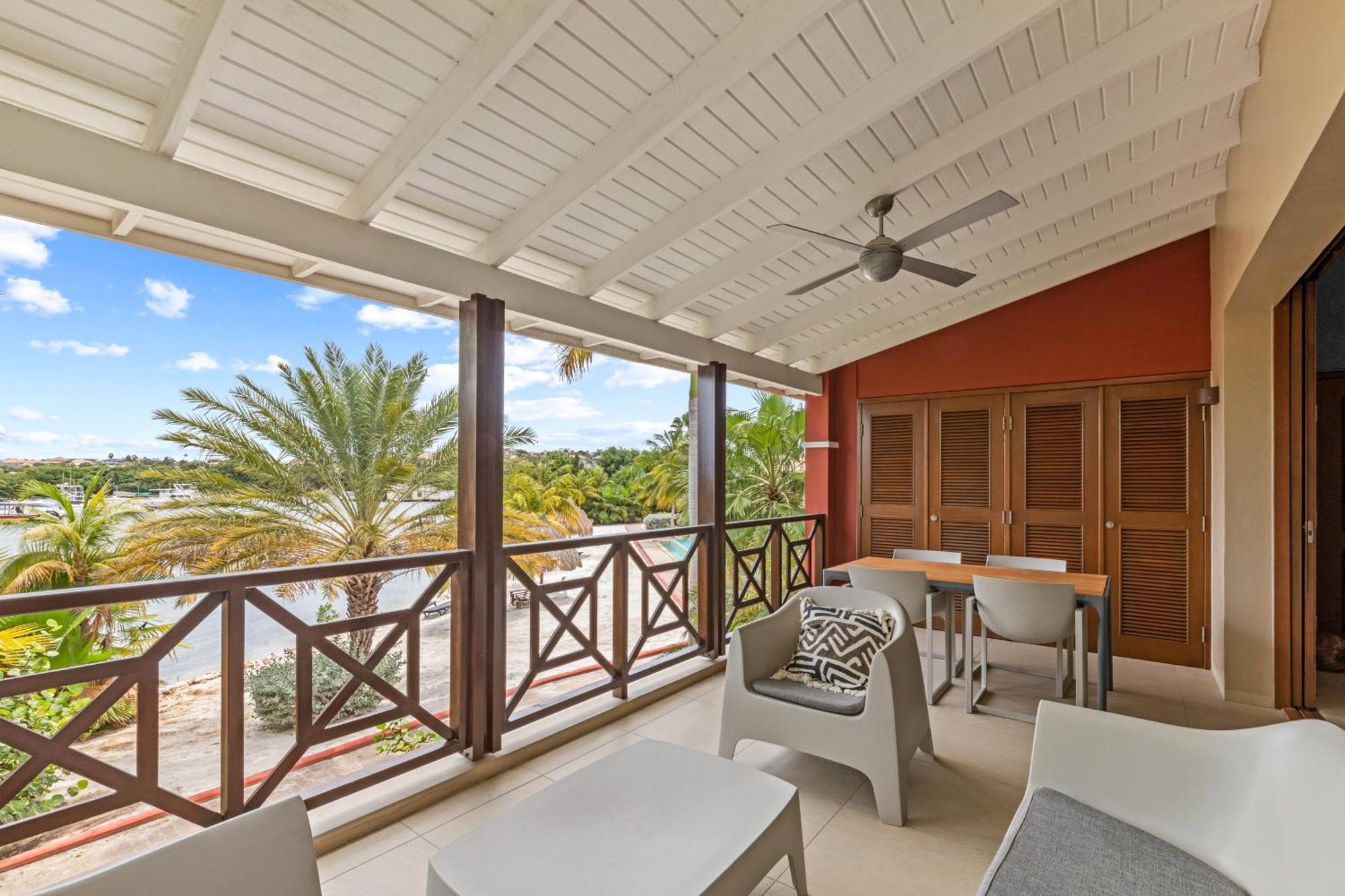 Spanish Water View Apartments - Jan Thiel Area Виллемстад Экстерьер фото